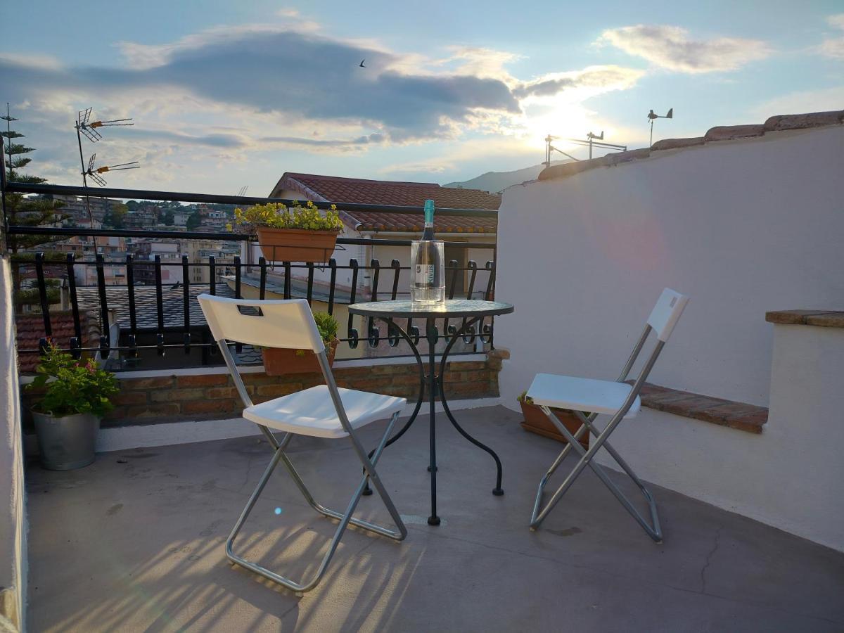 Attico Romantico Con Terrazza Sanremo - Palm Street, 104 - Free Wifi Exterior photo